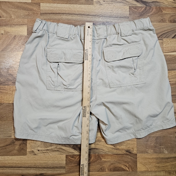 Duluth Trading Co Men’s Shorts XL Khaki Nylon Outdoor Hiking Zip Pocket Utility - Picture 8 of 8